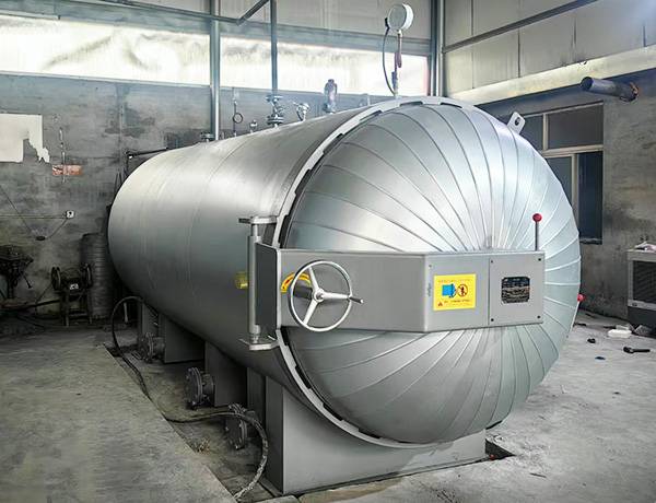 三角带电蒸汽硫化罐